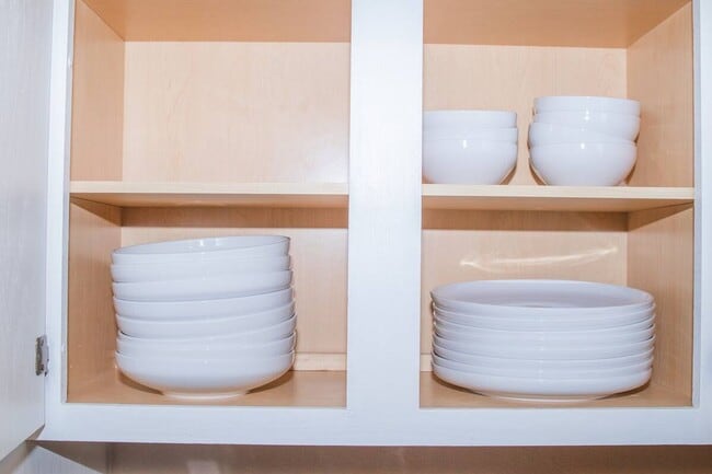 Building Photo - 592 Sunflower Rd