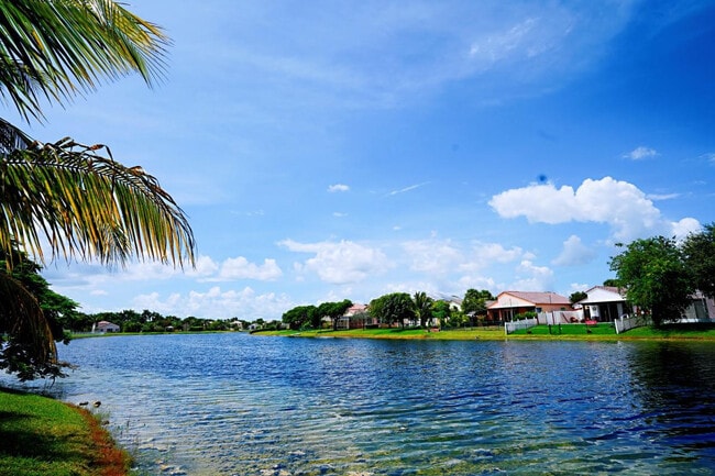 Building Photo - 1395 NW 155th Ln