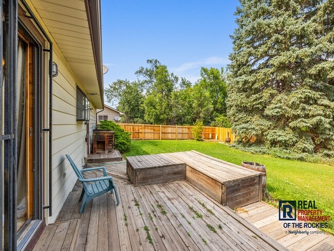 Building Photo - Cozy 3-Bed, 2-Bath Home with Fireplace, & ...