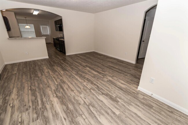 Building Photo - 2519 Montecito Ln