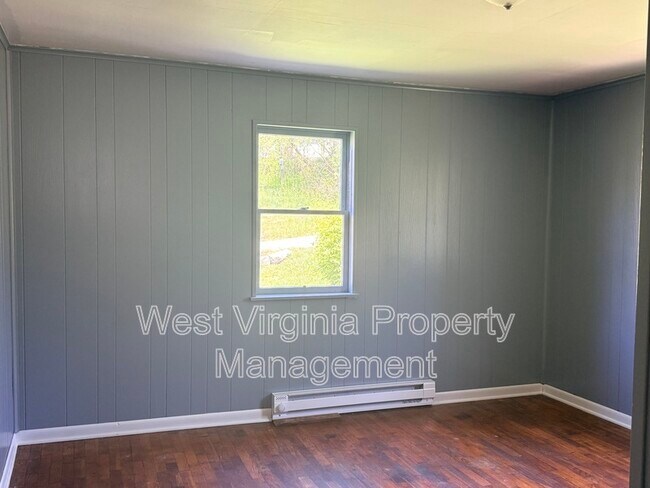 Building Photo - 110 Peck Ct