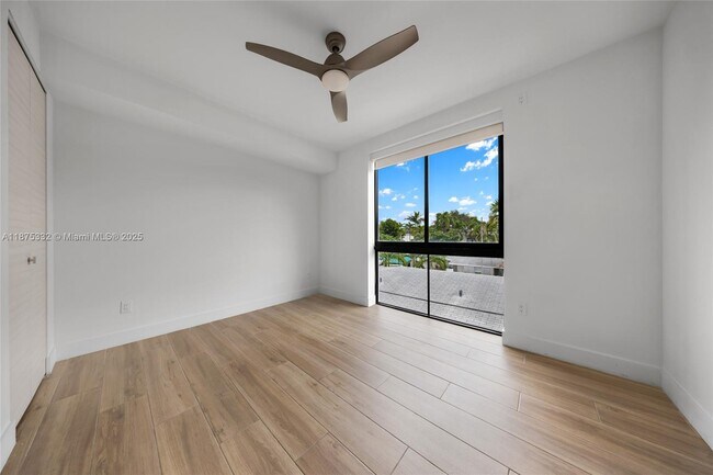 Building Photo - 3265 Bird Ave