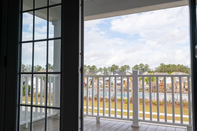 Building Photo - 216 Chaste Tree Cir