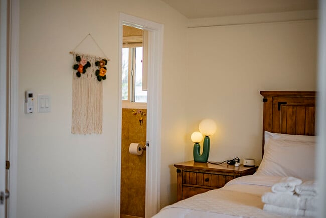 Building Photo - Furnished 3BR Glendora Home | Quiet Retreat + Parking