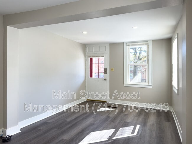 Building Photo - 127 N Prince St