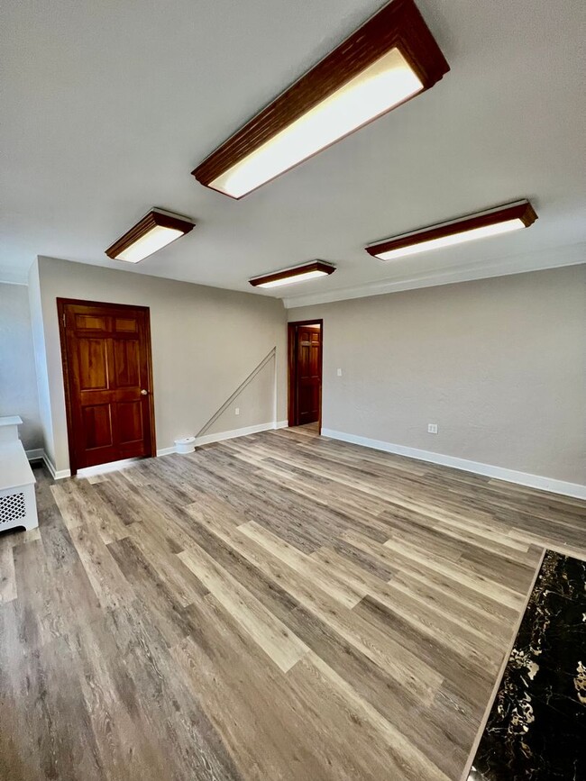 Building Photo - Charming Allison Park 3-bedroom, 1.5-bath ...