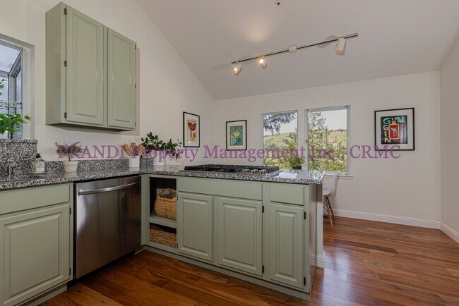 Building Photo - Woodacre Retreat Like Home with Views and ...
