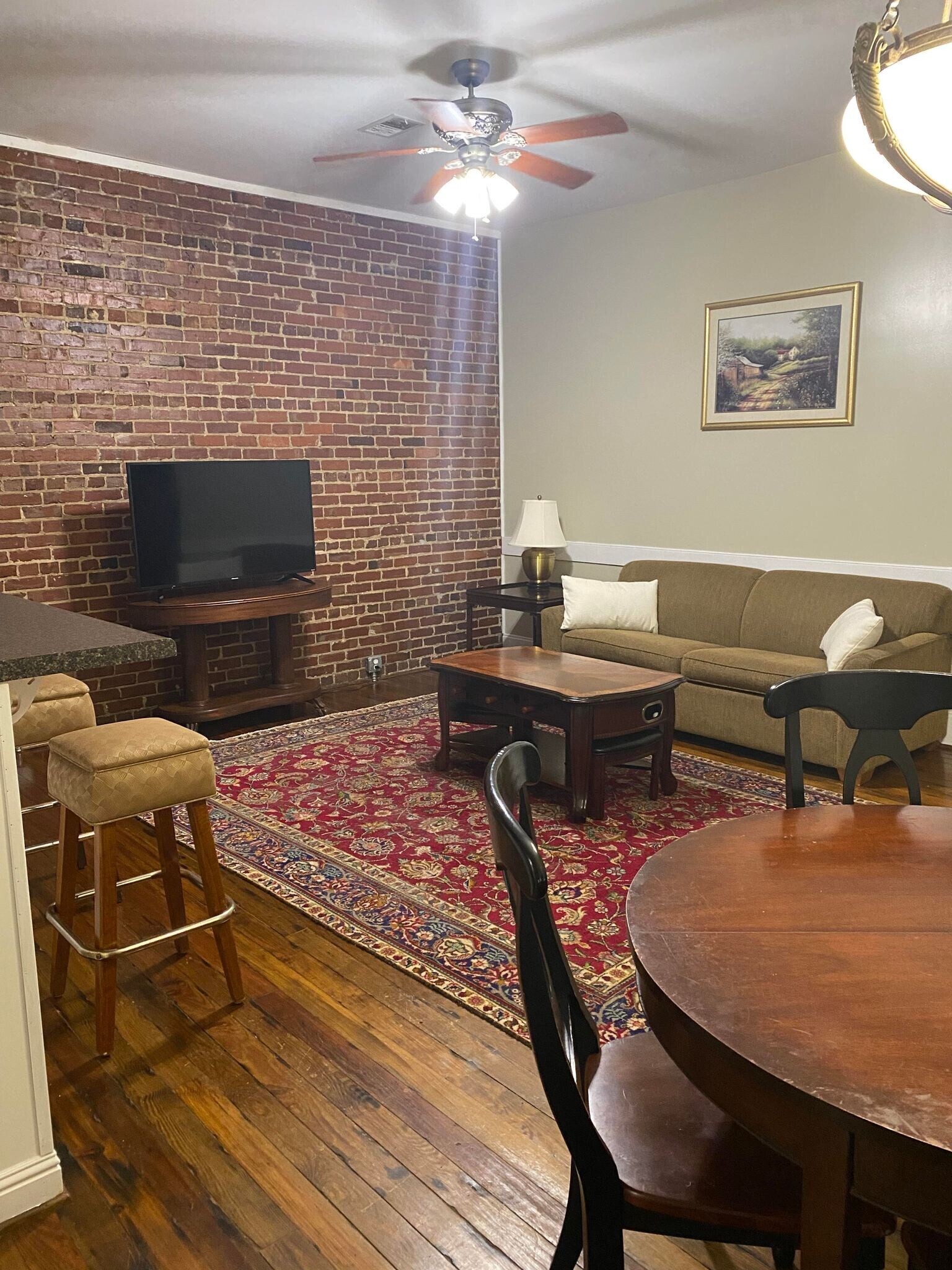 Building Photo - 11 Pickens St NW