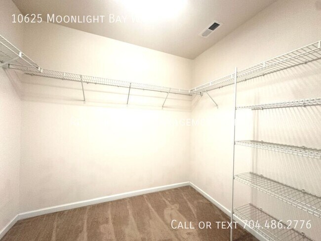 Building Photo - 10625 Moonlight Bay Wy