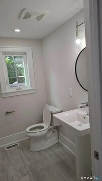 Building Photo - 42 Poe Ct