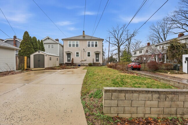 Building Photo - 2710 Dayton Ave