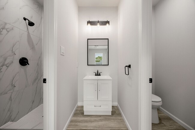 Building Photo - 8 Donna Ct