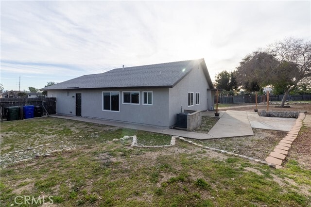 Building Photo - 121 Genoa Way