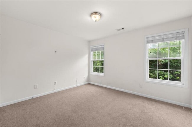 Building Photo - 1058 Treymont Ln SW