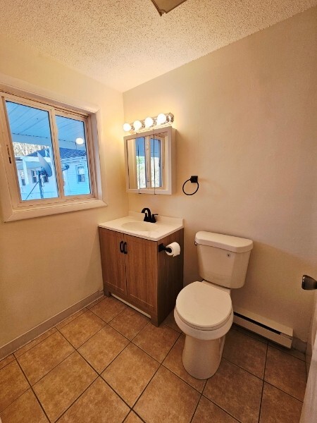 Building Photo - 17 Wysocki Dr