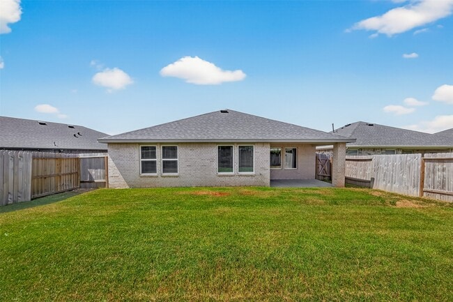 Building Photo - 9721 Chelsea St