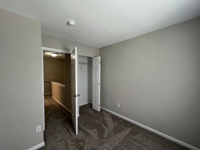 Building Photo - 116 Baberton Dr