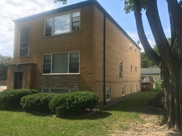 Building Photo - 3912 N Tripp Ave
