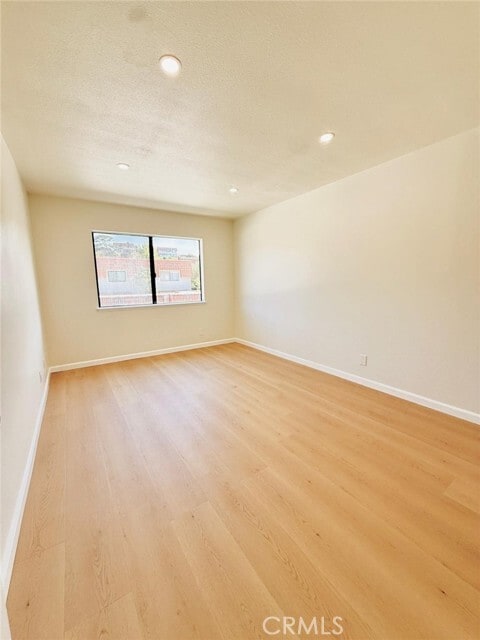 Building Photo - 27939 Ridgebrook Ct