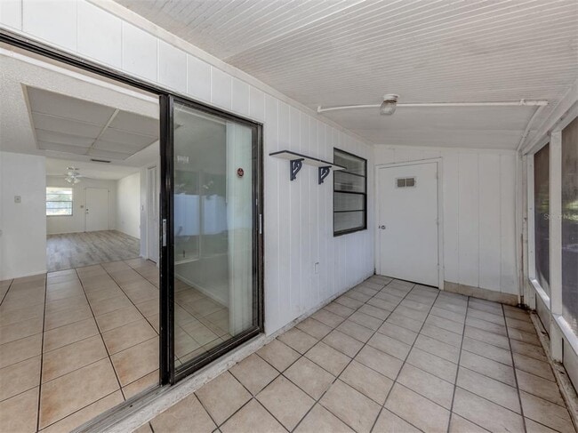 Building Photo - 662 Substation Rd