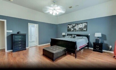 Building Photo - 6439 W Linpar Ct