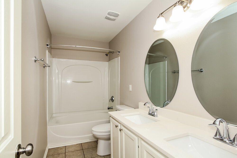 Building Photo - 4521 Oakburn Drive