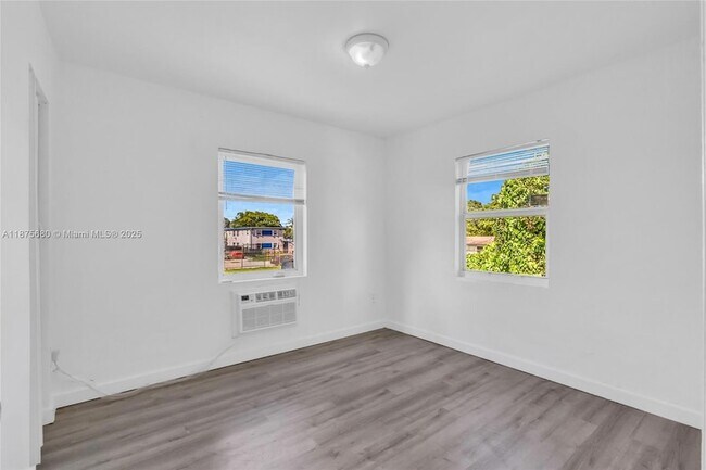 Building Photo - 1245 NW 60th St