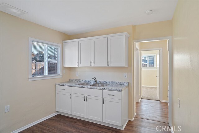 Building Photo - 13071 4th St