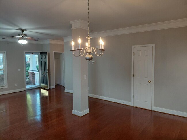 Building Photo - 300 Hampton Forest Dr