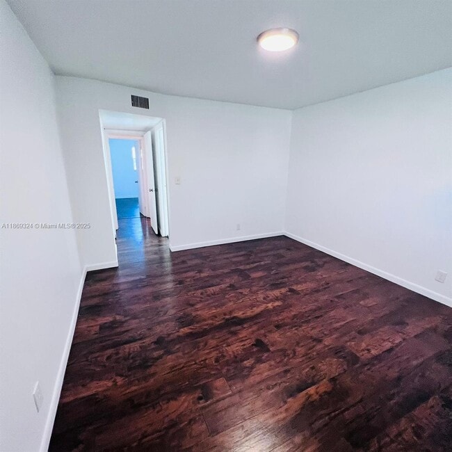 Building Photo - 5721 Blueberry Ct