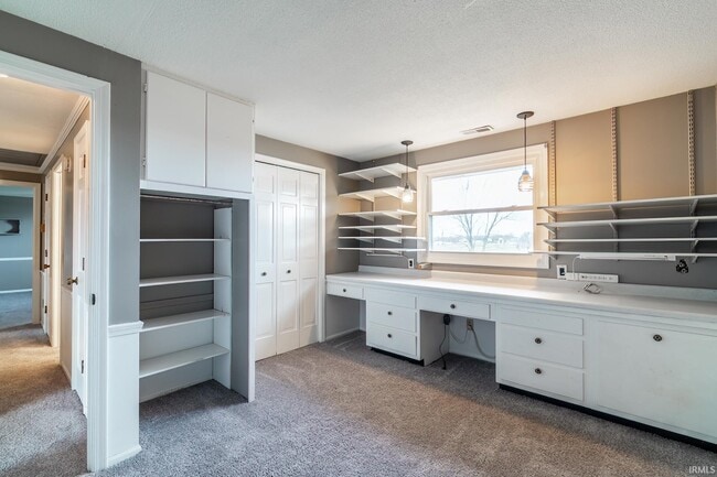 Building Photo - 18205 Doty Rd