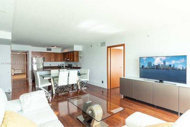 Building Photo - 9499 Collins Ave