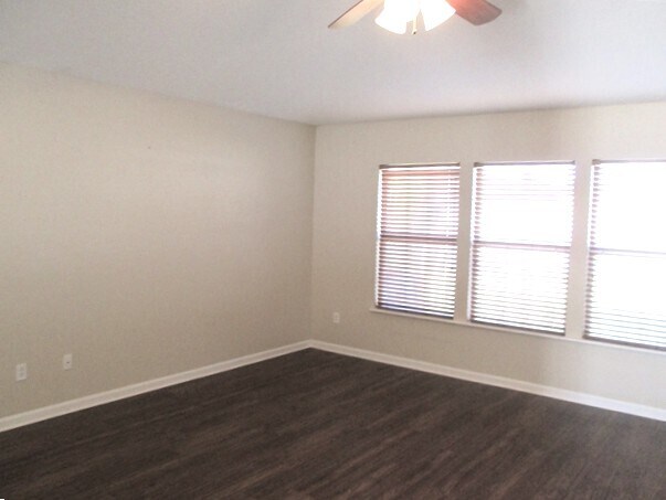 Building Photo - 1472 Redbird Creek Dr