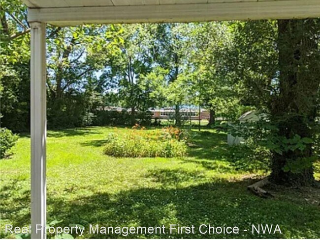 Building Photo - 2 br, 1 bath House - 1707 Westwood Avenue