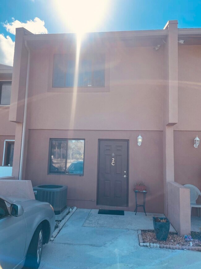 Building Photo - 139 Sparrow Dr