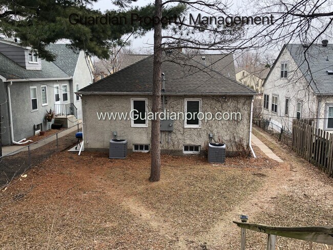 Building Photo - 4618-4620 Cedar Ave S