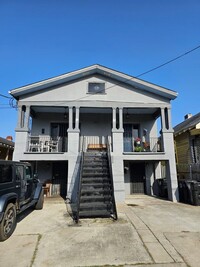 Building Photo - 1621 N Galvez St
