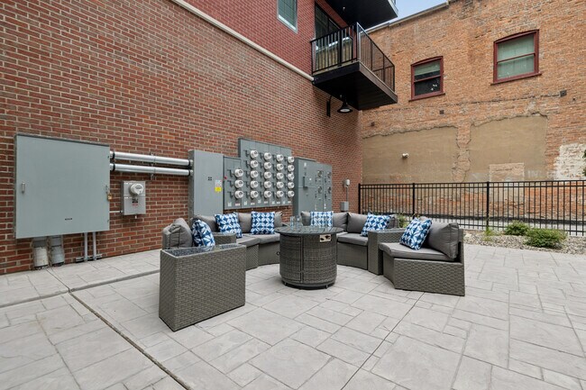 Courtyard - Union Walk