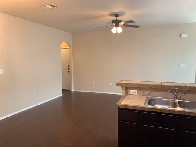 Building Photo - 2 Story Duplex / Interior Washer & Dryer C...