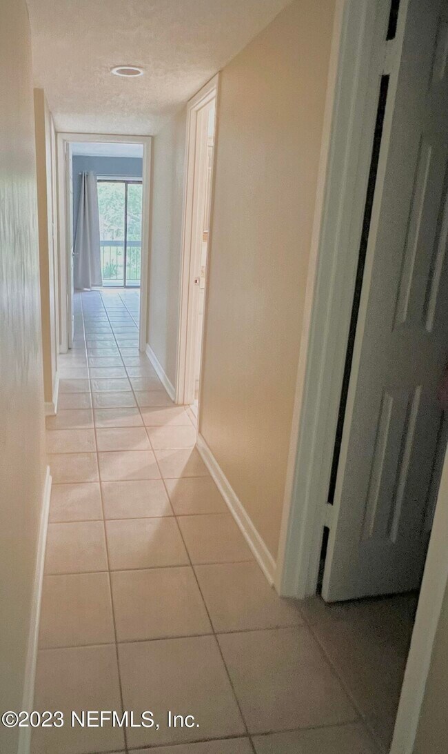 Building Photo - 8797 Como Lake Dr