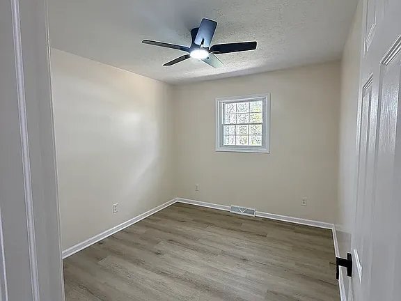 Building Photo - 3968 Ganyard Ave