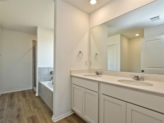 Building Photo - 229 Vortex Pass