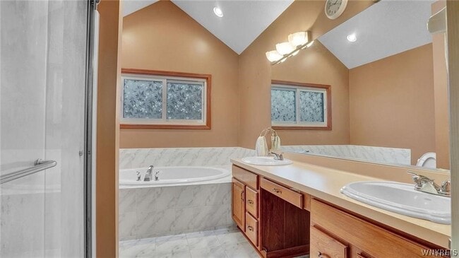 Building Photo - 83 Huntingwood Dr