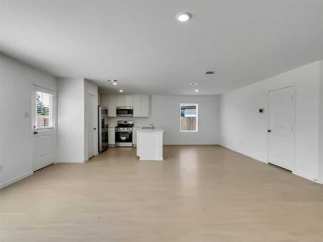 Building Photo - 31404 Pratola Serra Cir