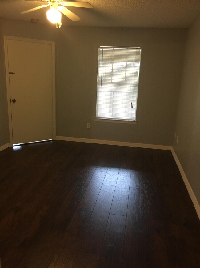 Building Photo - 2210 Grand Cayman Ct