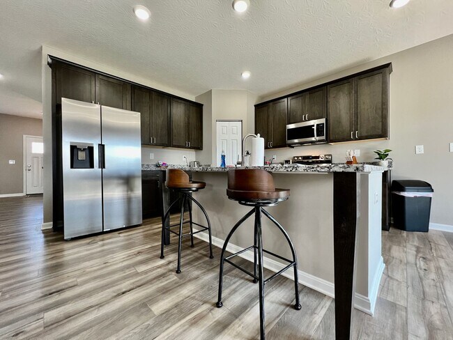 Building Photo - Brand new Executive home in Liberty Twp, Ohio