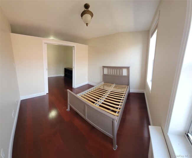 Building Photo - 141-60 84th Rd