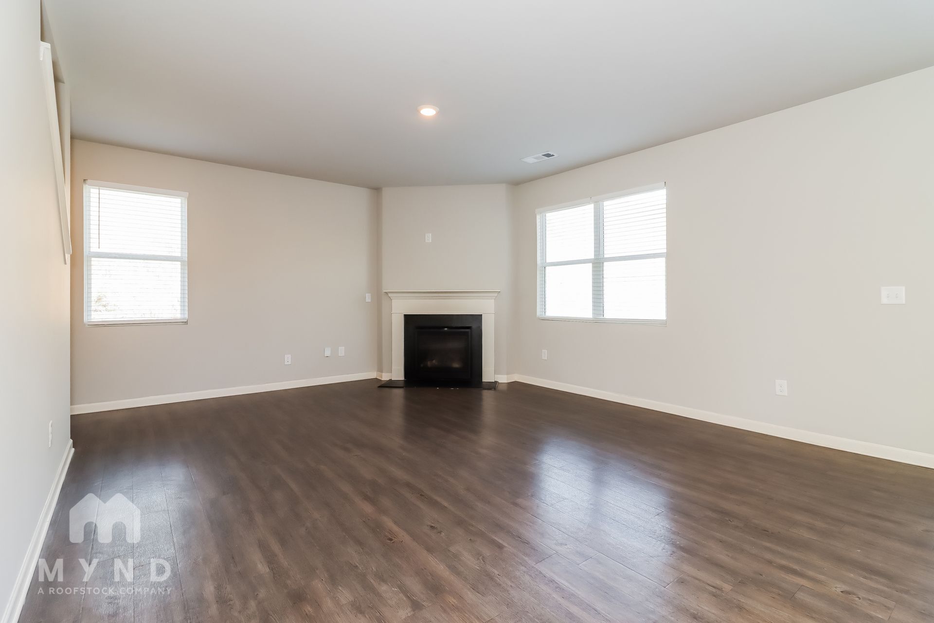 Building Photo - 3601 Wartrace Dr