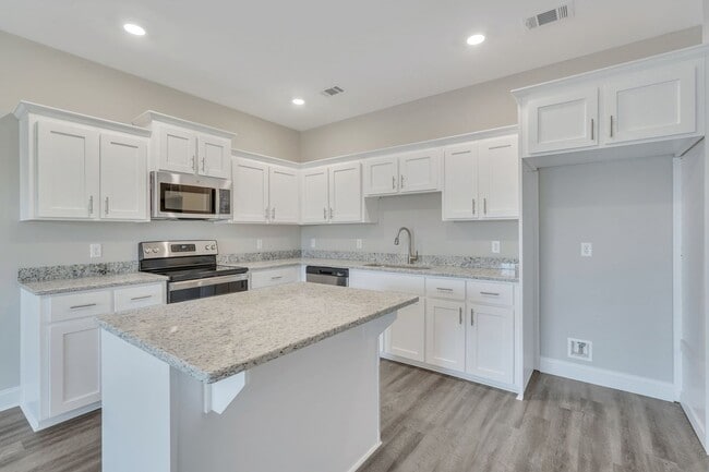 Building Photo - 713 Coley Boyd Rd