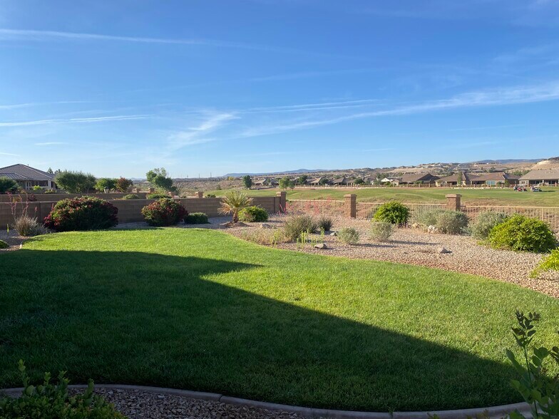 Building Photo - 1903 W Sunstar Dr